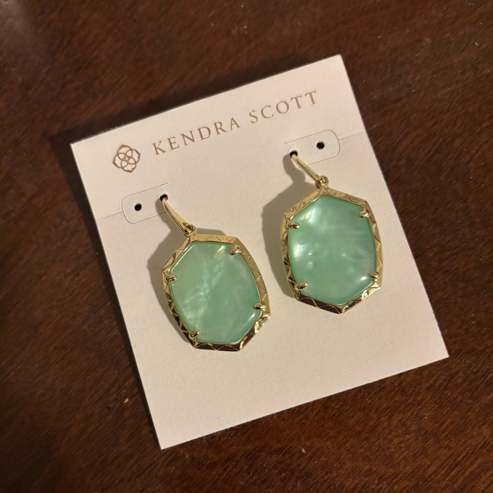 Kendra Scott Daphne Mint Green and Gold Drop Earrings